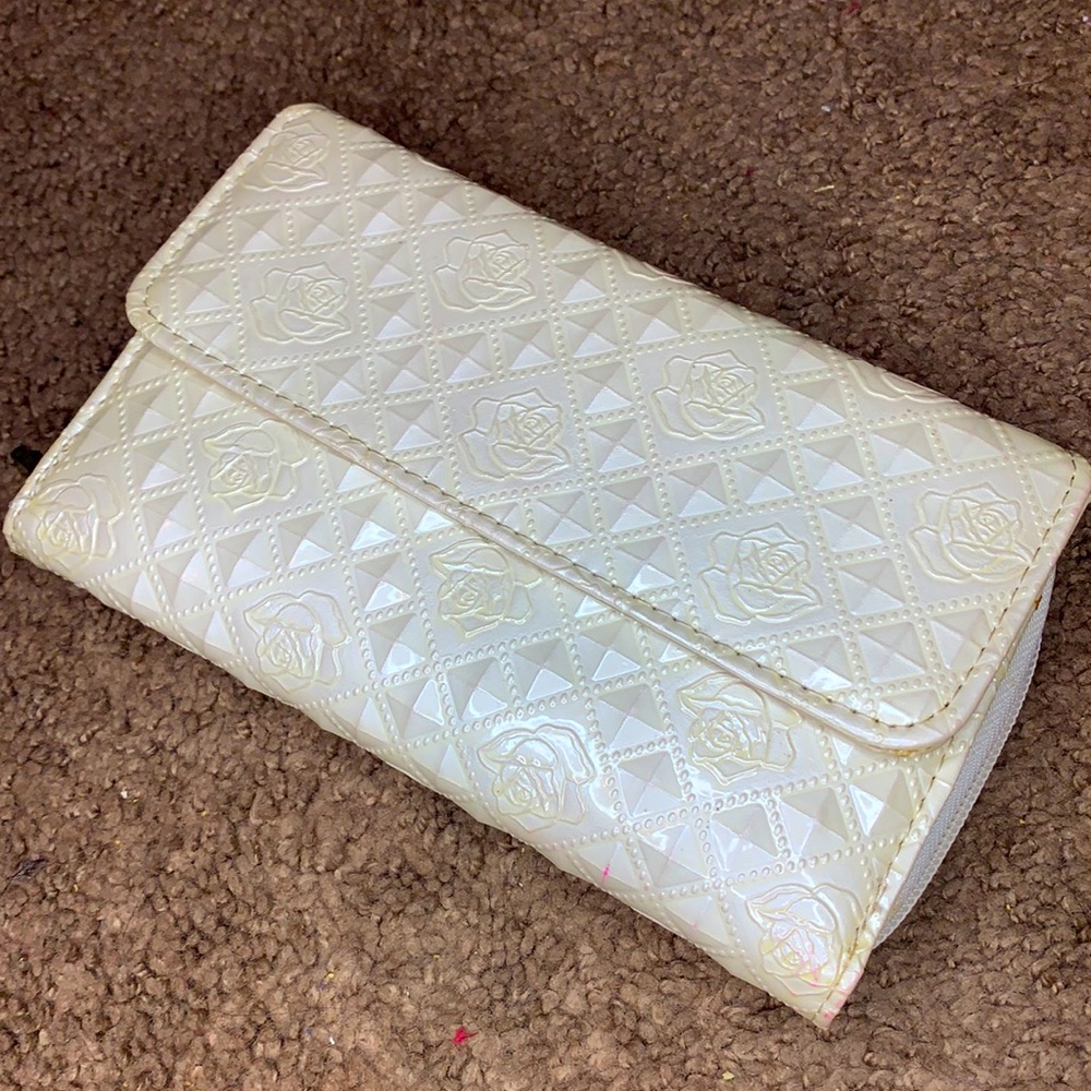 Compact wallet
